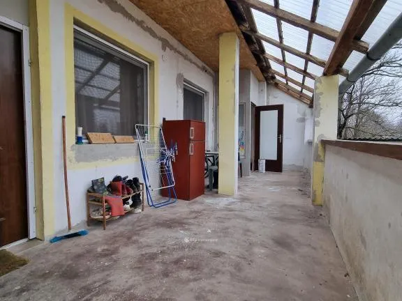 Eladó ház Iszkáz 190 nm