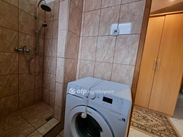 Eladó ház Iszkáz 190 nm