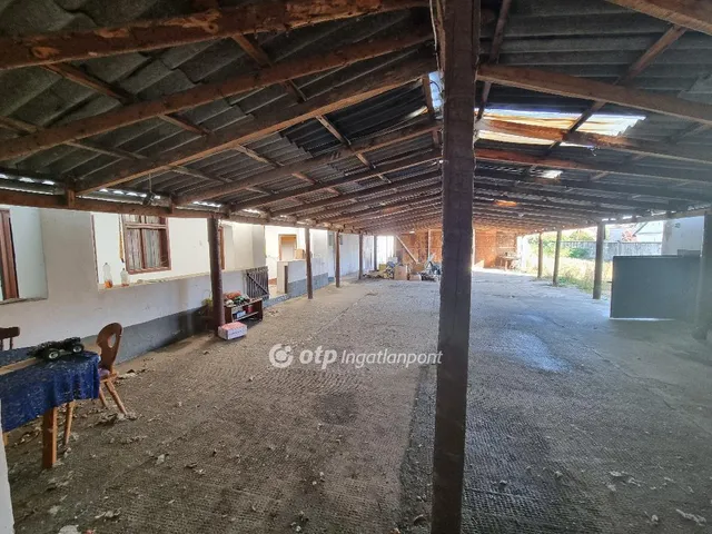 Eladó ház Egyházaskesző 633 nm