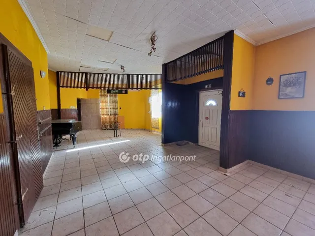 Eladó ház Egyházaskesző 633 nm