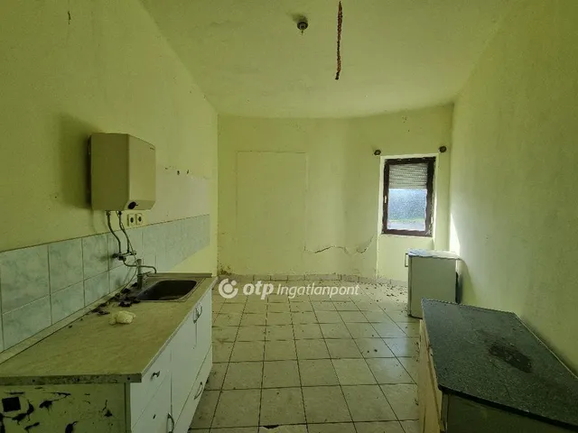 Eladó ház Egyházaskesző 633 nm