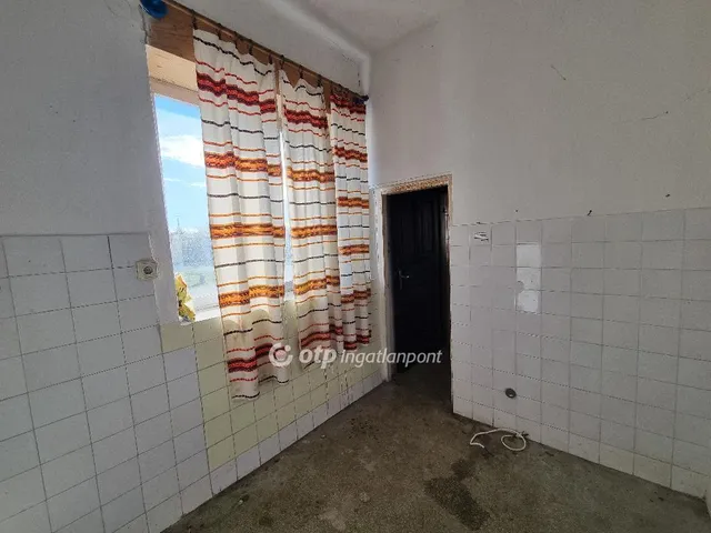 Eladó ház Egyházaskesző 633 nm