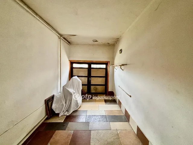 Eladó lakás Pápakovácsi 101 nm