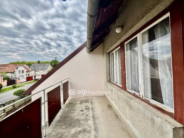 Eladó lakás Pápakovácsi 101 nm