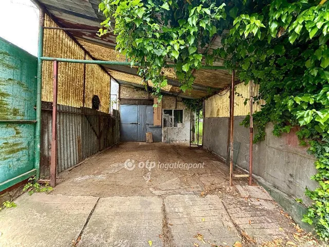 Eladó lakás Pápakovácsi 101 nm