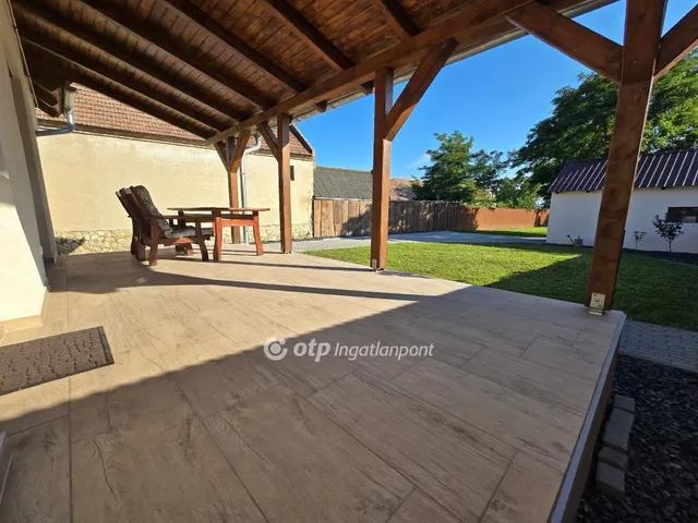 Eladó ház Béb 107 nm