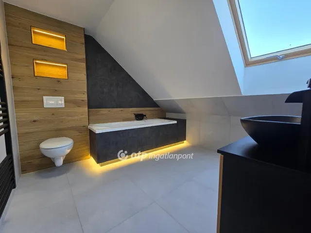 Eladó ház Béb 107 nm