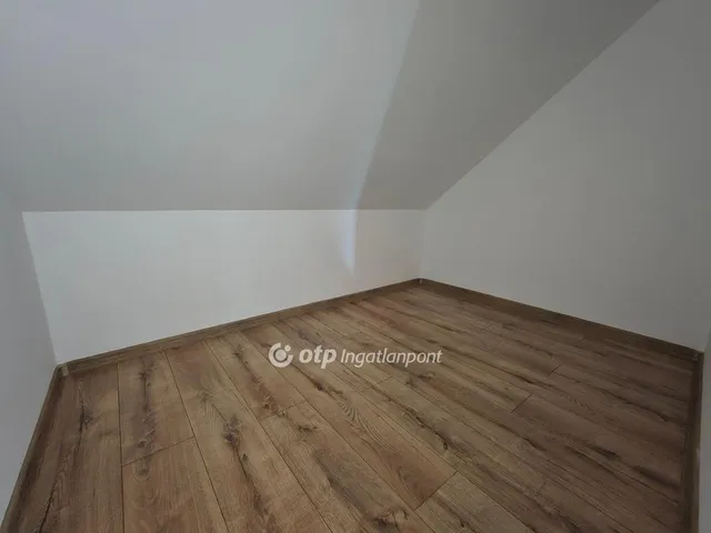 Eladó ház Béb 107 nm