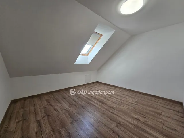 Eladó ház Béb 107 nm