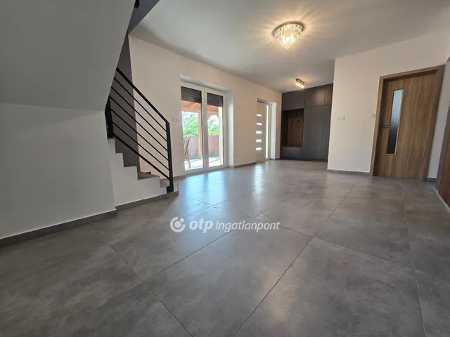 Eladó ház Béb 107 nm