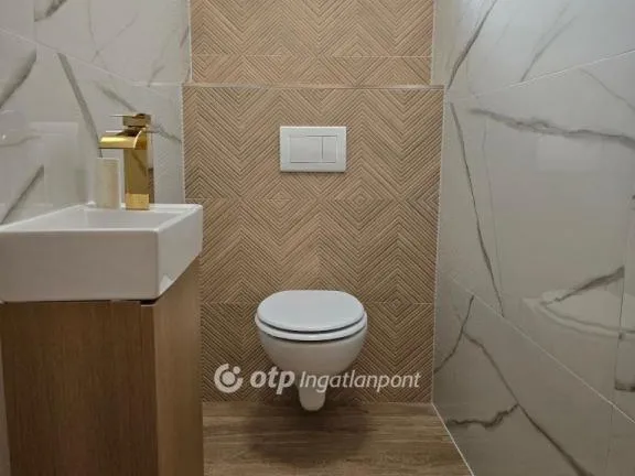 Eladó ház Béb 107 nm