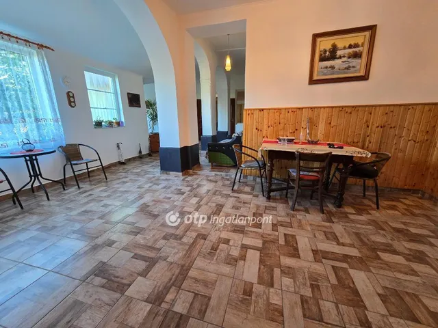 Eladó ház Homokbödöge 167 nm