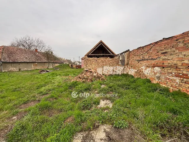 Eladó ház Bakonyszentiván 85 nm