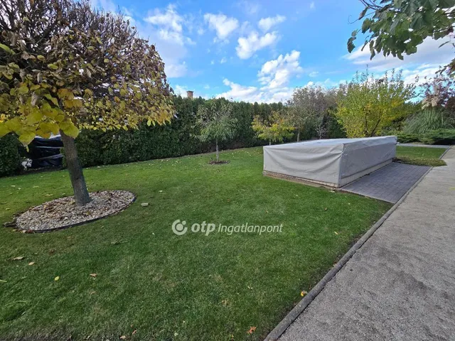 Eladó üdülő és hétvégi ház Pápa 170 nm