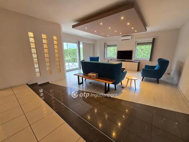 Eladó üdülő és hétvégi ház Pápa 170 nm