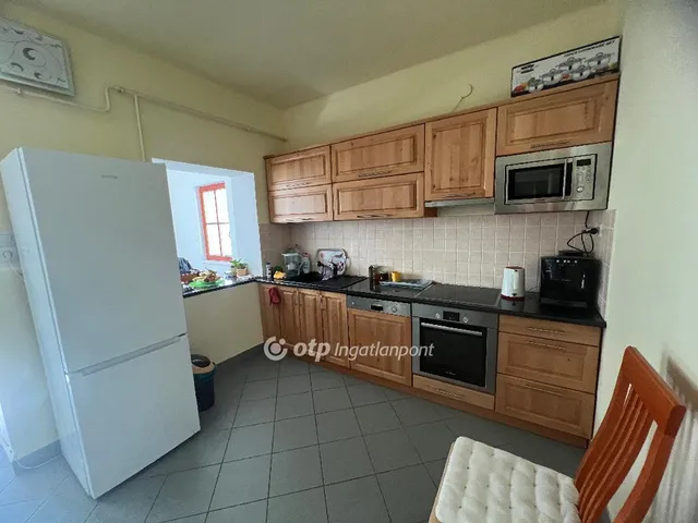 Eladó ház Pápa 471 nm