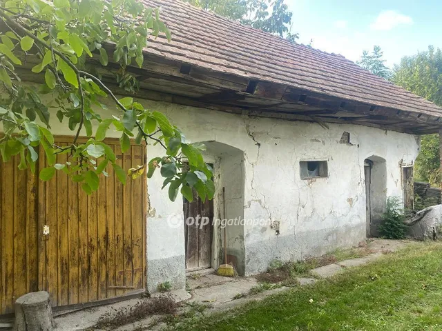 Eladó ház Béb 70 nm