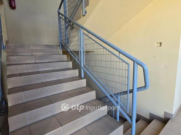 Eladó lakás Pápa 32 nm