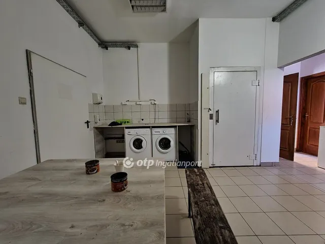 Eladó ház Pápa 450 nm