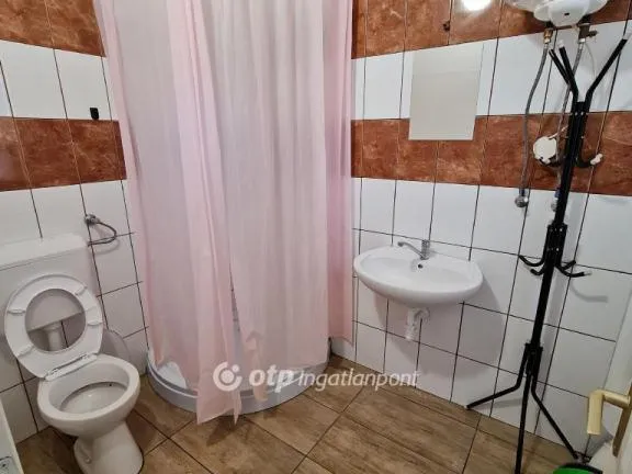 Eladó ház Pápa 450 nm