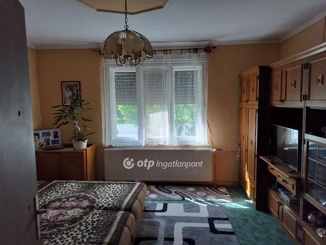 Eladó ház Szil 80 nm