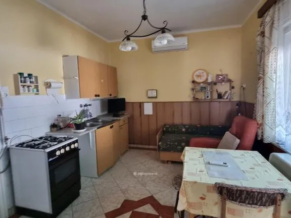 Eladó ház Kenyeri 80 nm