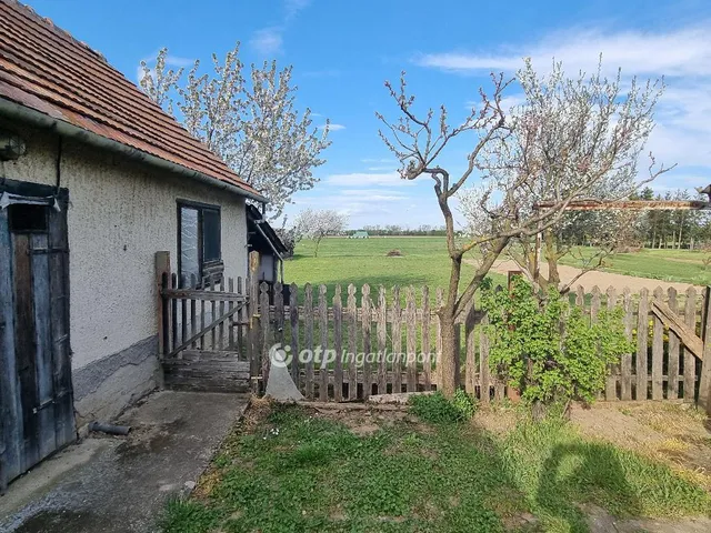 Eladó ház Kenyeri 80 nm