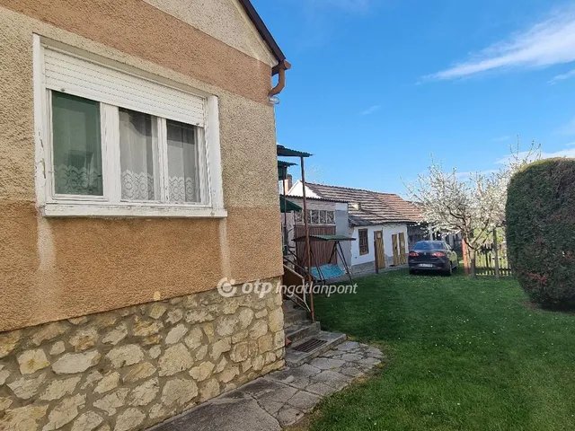 Eladó ház Kenyeri 80 nm