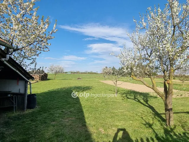 Eladó ház Kenyeri 80 nm