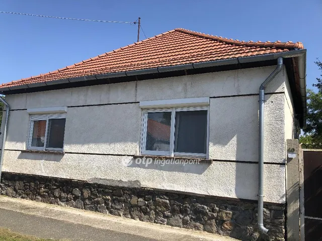 Eladó ház Somlójenő 110 nm