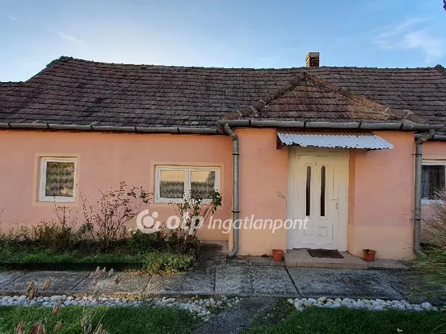 Eladó ház Devecser 77 nm