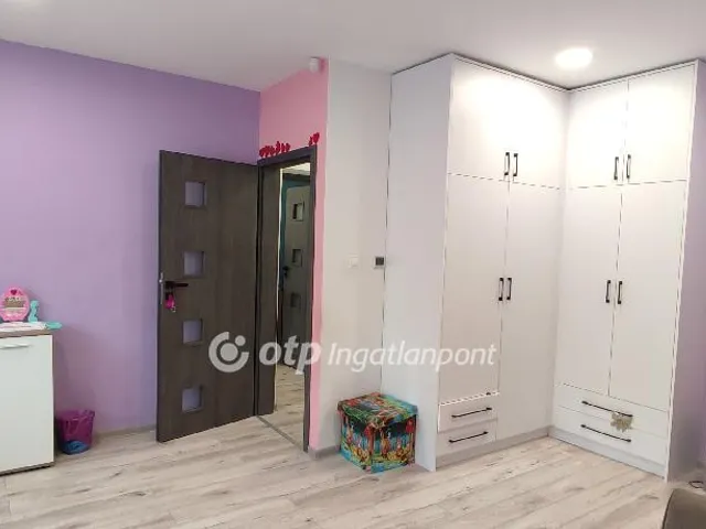 Eladó ház Pápa 360 nm