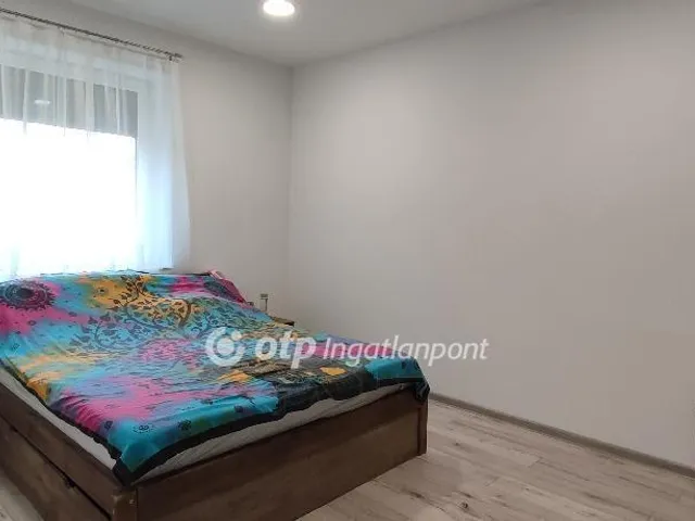 Eladó ház Pápa 360 nm