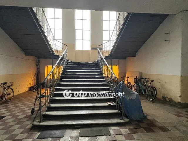 Eladó lakás Pápa 33 nm