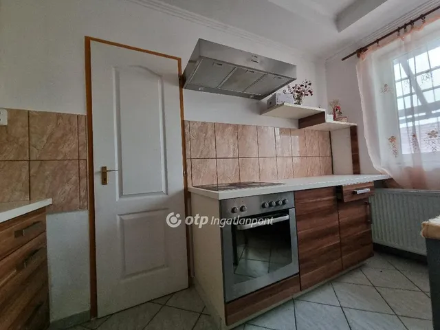 Eladó ház Iszkáz 190 nm