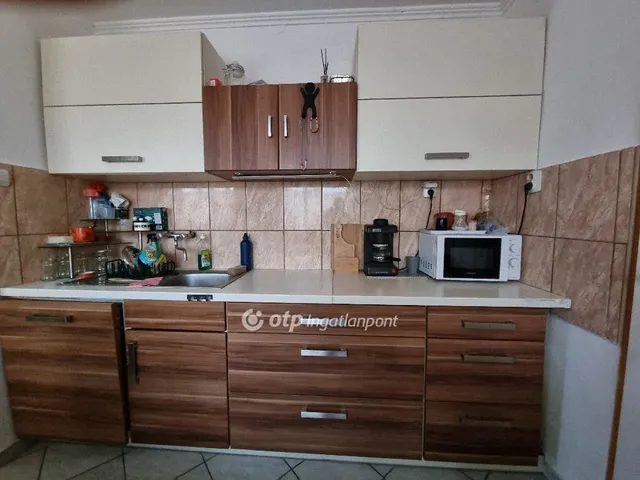 Eladó ház Iszkáz 190 nm