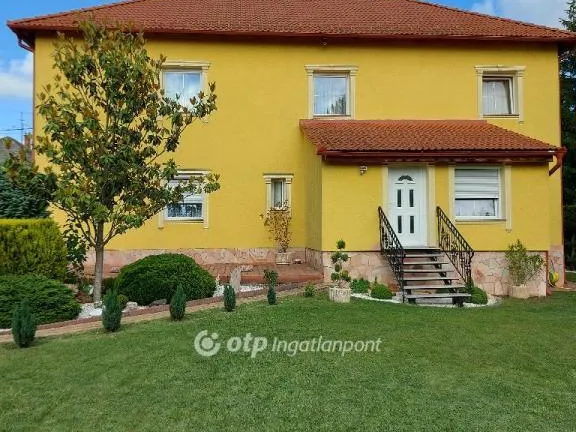 Eladó ház Tapolca 470 nm