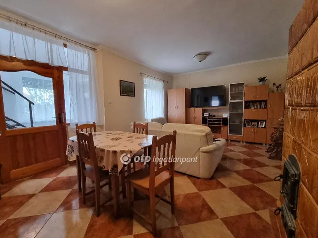 Eladó ház Nemesszalók 200 nm