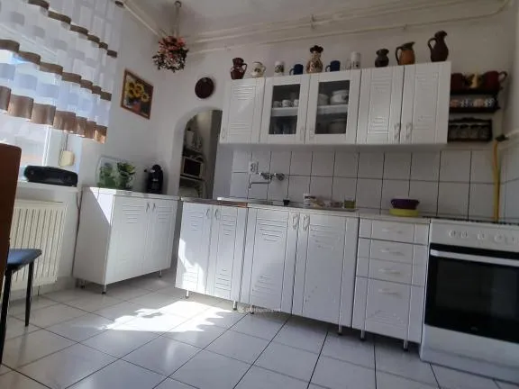 Eladó ház Pápateszér 69 nm