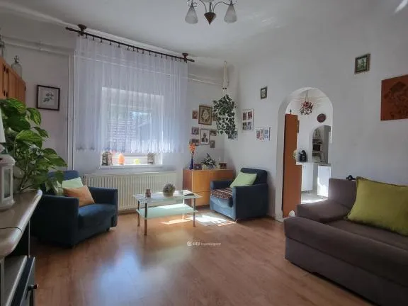 Eladó ház Pápateszér 69 nm