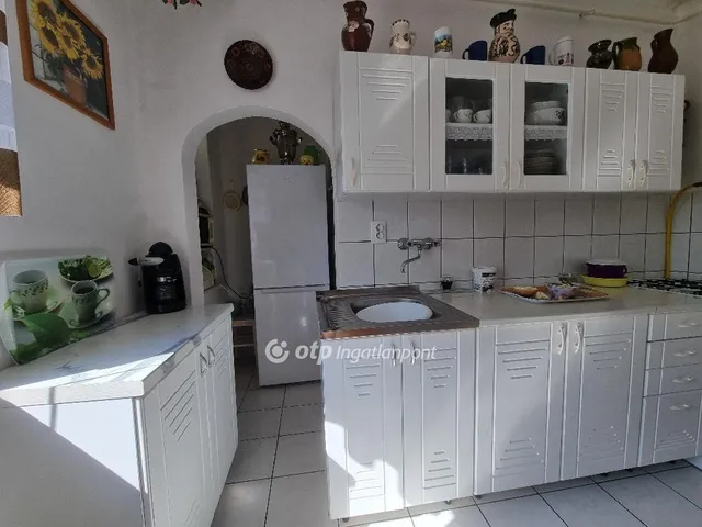 Eladó ház Pápateszér 69 nm