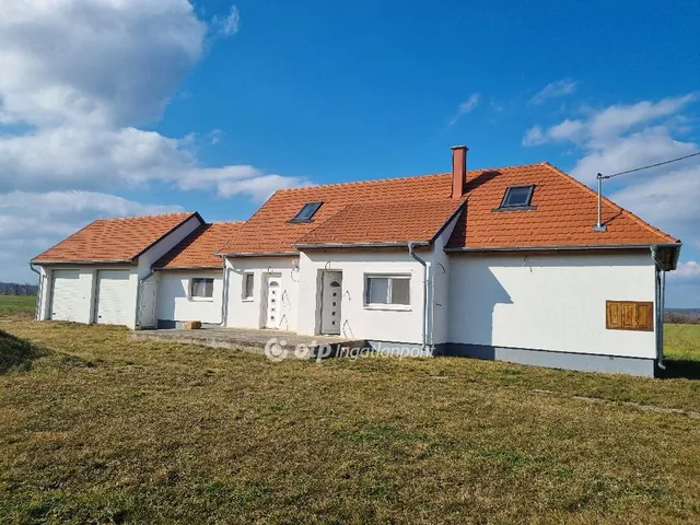 Eladó ház Mesteri 193 nm