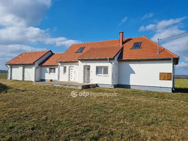 Eladó ház Mesteri 193 nm