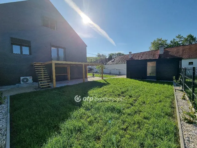 Eladó ház Döbrönte 183 nm