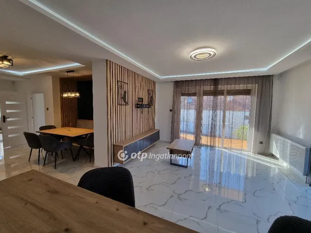 Eladó ház Döbrönte 183 nm