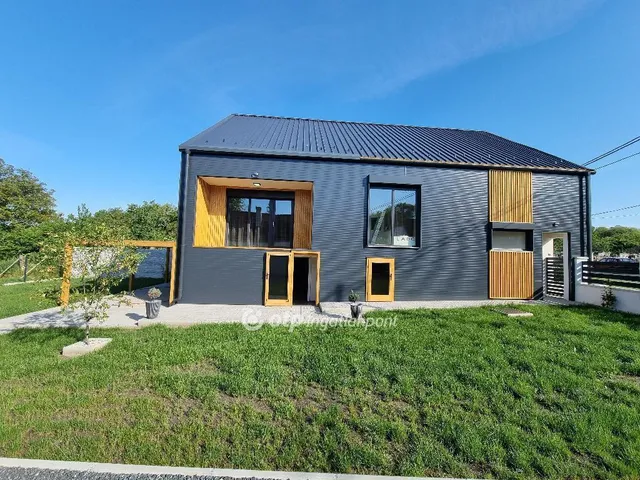 Eladó ház Döbrönte 183 nm