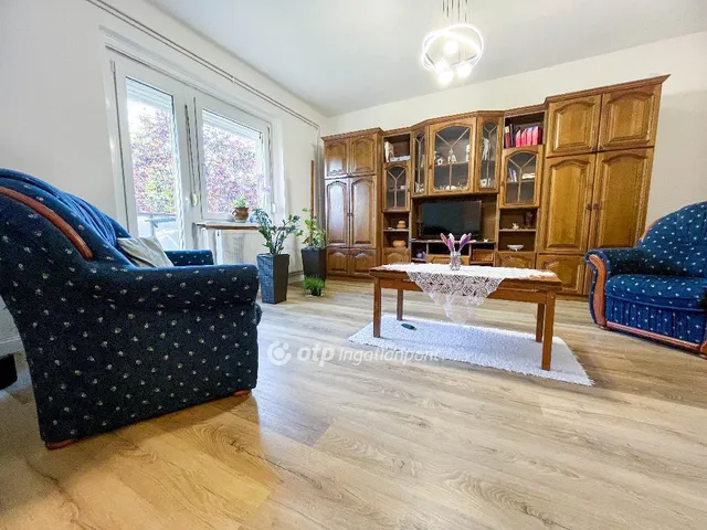 Eladó lakás Győr 76 nm