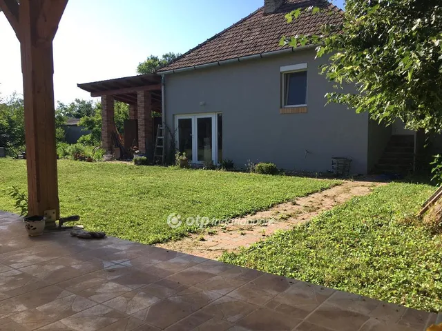 Kiadó ház Nemesgörzsöny 20 nm