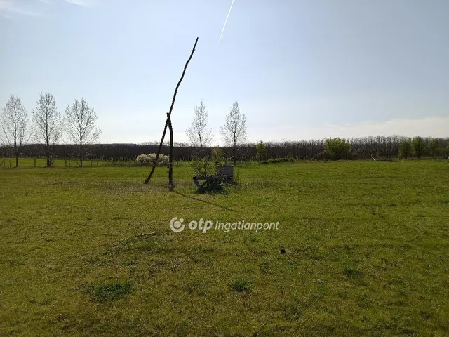 Eladó mezőgazdasági ingatlan Ugod 20 nm