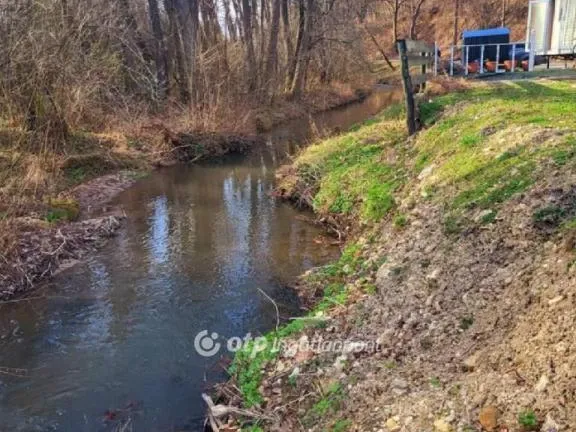 Eladó telek Döbrönte 584 nm